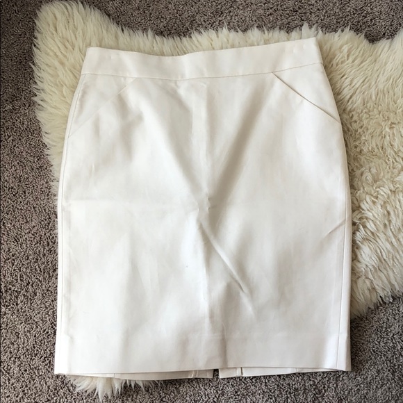 J. Crew Dresses & Skirts - NWOT! J. Crew Ivory Pencil Skirt, 10